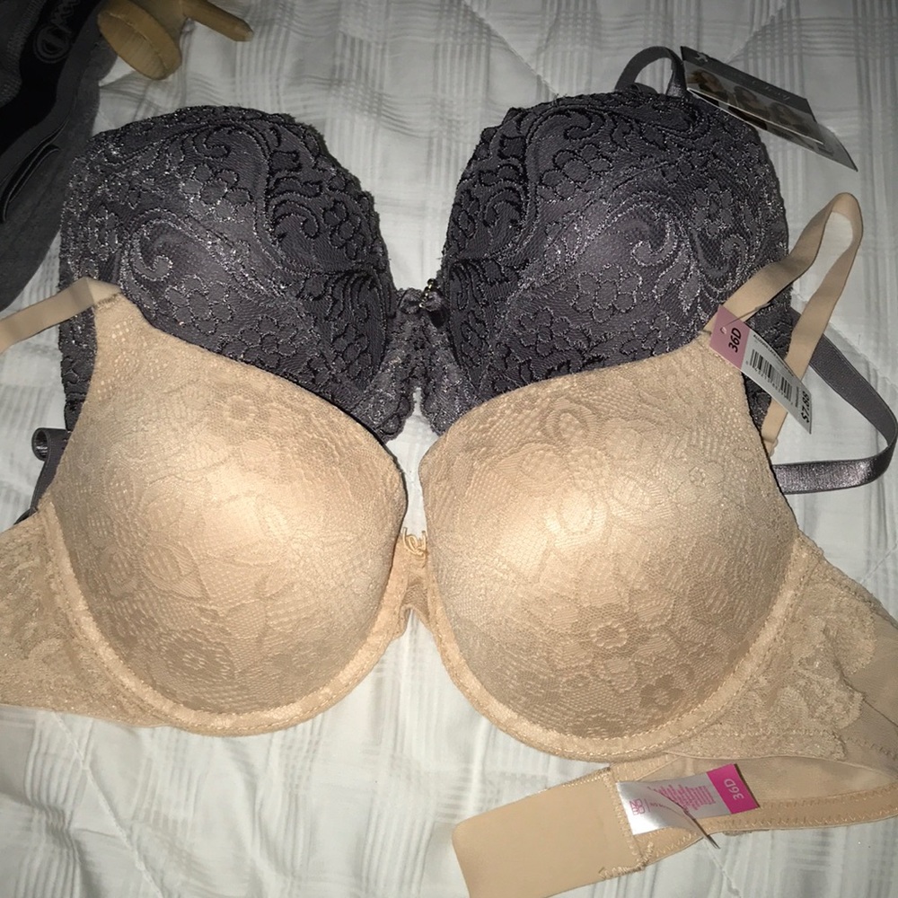 Two BRAND NEW padded push up bras!!